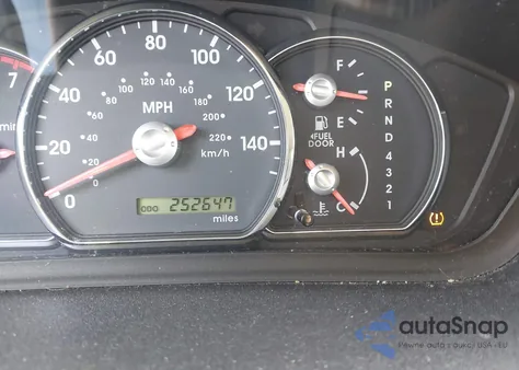 2011 Mitsubishi Endeavor z USA, uszkodzony, nr VIN 4A4JN2AS9BE035930